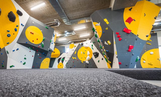 Hallenfoto boulderbar Seestadt oben Boulderrouten